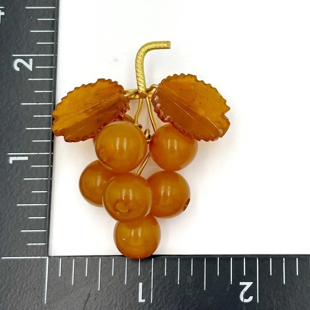 Russian Amber Grape Brooch Baltic Butterscotch Gold Plated Kaliningrad 80s